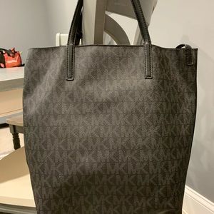 Michael Kors tote